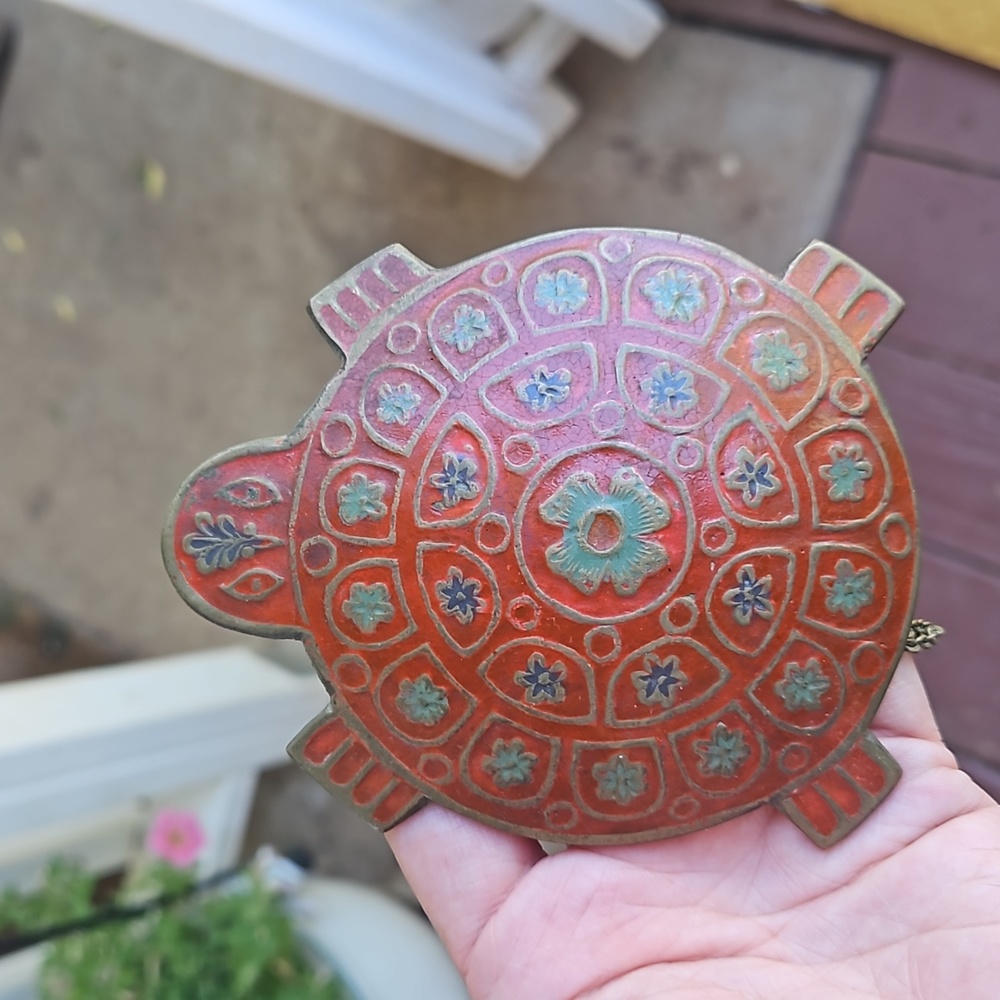 vintage turtle necklace